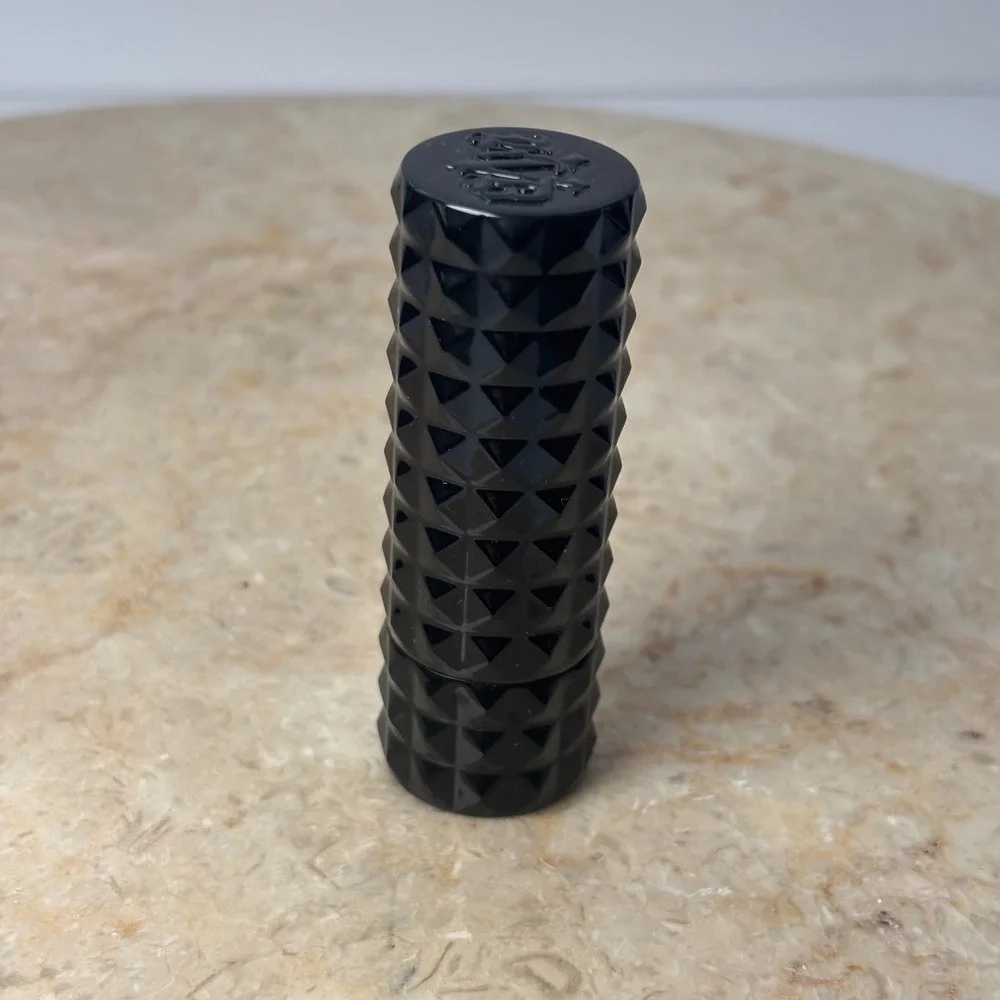 Kat‎ Von D KVD Studded Kiss Creme Lipstick Lolita 3.4g New